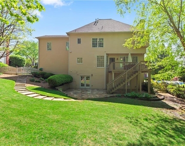 7205 Fawn Lake Drive - Photo Thumbnail 3