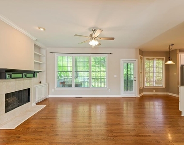 7205 Fawn Lake Drive - Photo Thumbnail 14