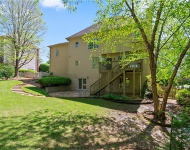 7205 Fawn Lake Drive - Photo Thumbnail 4