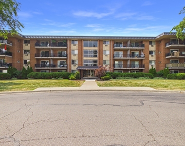 2210 S Goebbert Road - Photo Thumbnail 32