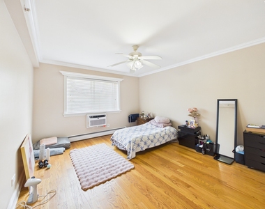 2210 S Goebbert Road - Photo Thumbnail 17