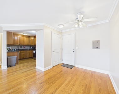 2210 S Goebbert Road - Photo Thumbnail 8