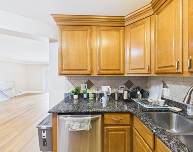 2210 S Goebbert Road - Photo Thumbnail 14