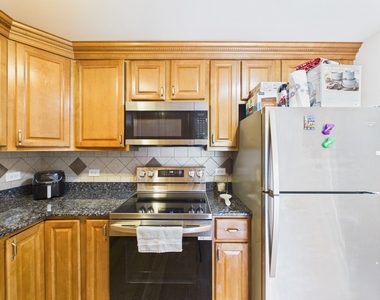2210 S Goebbert Road - Photo Thumbnail 12