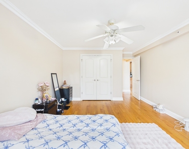 2210 S Goebbert Road - Photo Thumbnail 19