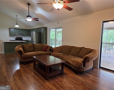 984 Overlook Drive - Photo Thumbnail 6