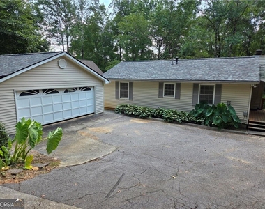984 Overlook Drive - Photo Thumbnail 1