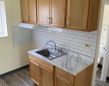 9126 S Buffalo Avenue - Photo Thumbnail 13