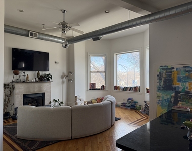 5014 S King Drive - Photo Thumbnail 9