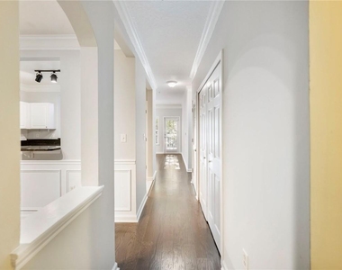 5207 Westchester Ridge Ne - Photo Thumbnail 3