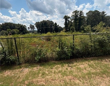 2300 Jamin Bend - Photo Thumbnail 17