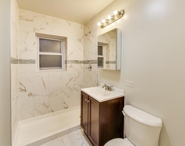 3080 N Davlin Court - Photo Thumbnail 6