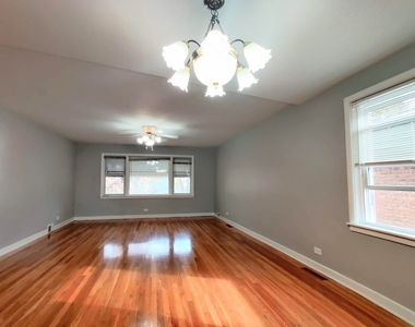 724 Florence Avenue - Photo Thumbnail 1