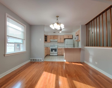 724 Florence Avenue - Photo Thumbnail 3