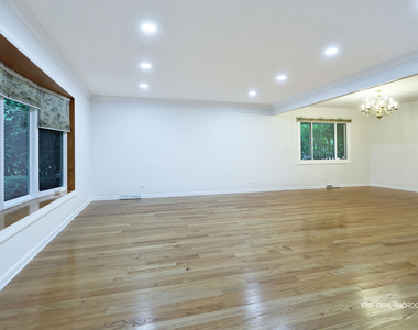 605 W Gilbert Road - Photo Thumbnail 2