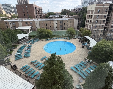 3930 N Pine Grove Avenue - Photo Thumbnail 7