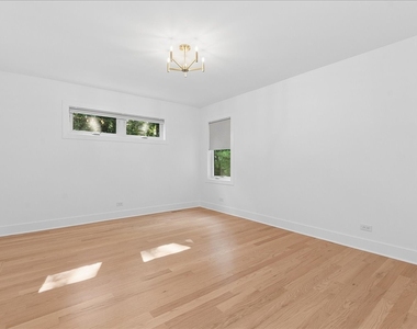 12405 S 75th Avenue - Photo Thumbnail 11