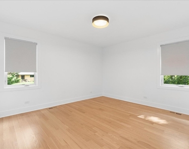 12405 S 75th Avenue - Photo Thumbnail 7