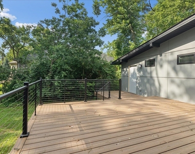 12405 S 75th Avenue - Photo Thumbnail 18