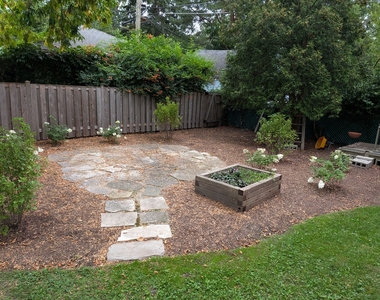 2741 Lincolnwood Drive - Photo Thumbnail 27
