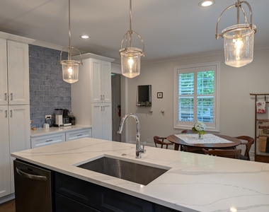 2741 Lincolnwood Drive - Photo Thumbnail 3