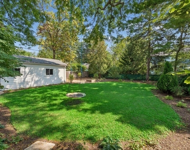 2741 Lincolnwood Drive - Photo Thumbnail 47