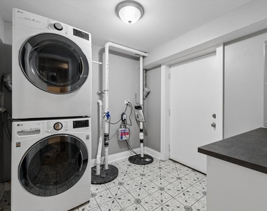 2741 Lincolnwood Drive - Photo Thumbnail 45