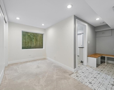 2741 Lincolnwood Drive - Photo Thumbnail 43