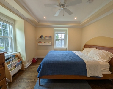 2741 Lincolnwood Drive - Photo Thumbnail 18