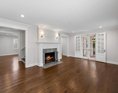 2741 Lincolnwood Drive - Photo Thumbnail 31