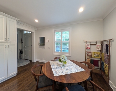 2741 Lincolnwood Drive - Photo Thumbnail 7