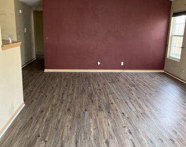 545 N Fox Trail - Photo Thumbnail 4