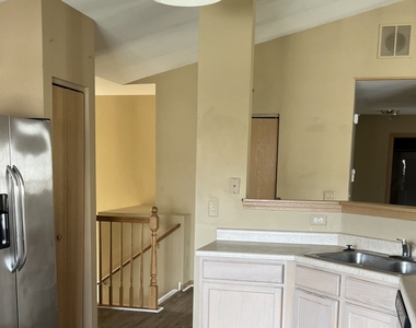 545 N Fox Trail - Photo Thumbnail 1