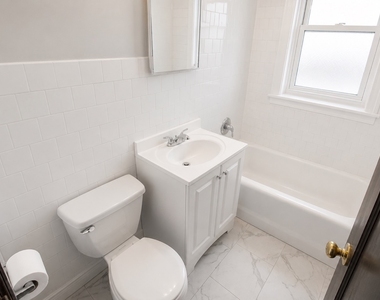 1208 S 57th Avenue - Photo Thumbnail 6