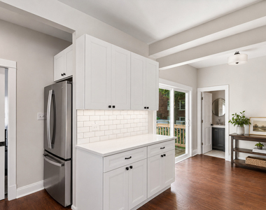 213 W Maple Avenue - Photo Thumbnail 9