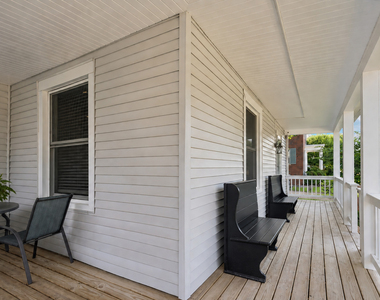 213 W Maple Avenue - Photo Thumbnail 1