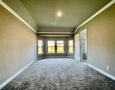 9503 Crescent Mill Drive - Photo Thumbnail 7