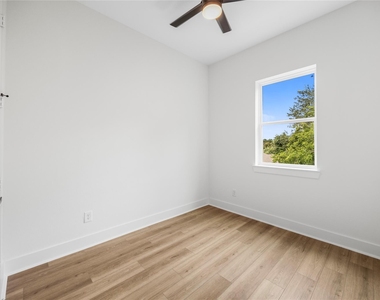 891 Lucky Street - Photo Thumbnail 24