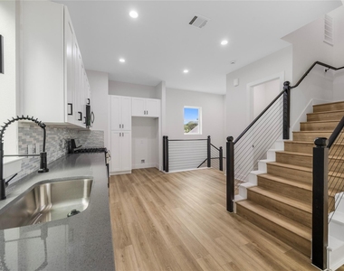 891 Lucky Street - Photo Thumbnail 6