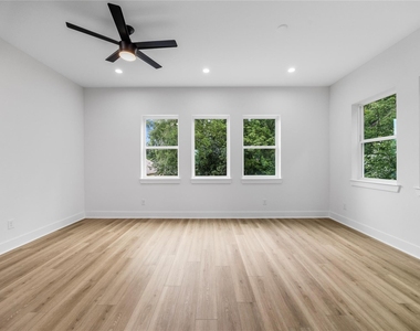 891 Lucky Street - Photo Thumbnail 13