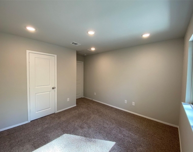 15860 Pecan Drive - Photo Thumbnail 20