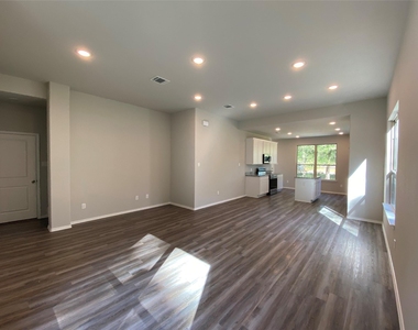 15860 Pecan Drive - Photo Thumbnail 5