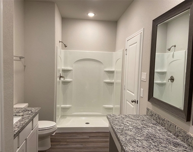 15860 Pecan Drive - Photo Thumbnail 10