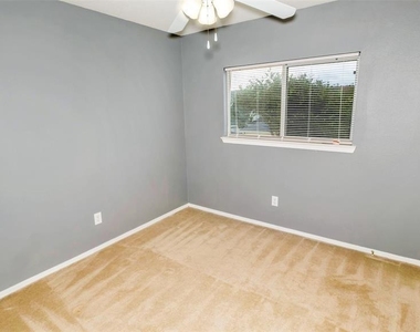 6127 Lone Prairie Way - Photo Thumbnail 8