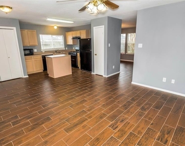 6127 Lone Prairie Way - Photo Thumbnail 5