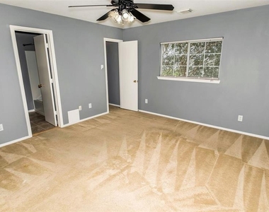 6127 Lone Prairie Way - Photo Thumbnail 11