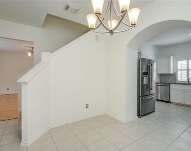 1016 Rochow Street - Photo Thumbnail 16