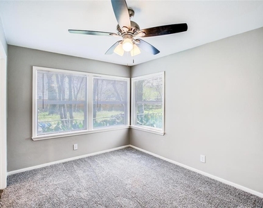 4137 Woodfin Street - Photo Thumbnail 17