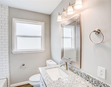 4137 Woodfin Street - Photo Thumbnail 18