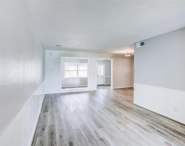 4137 Woodfin Street - Photo Thumbnail 2